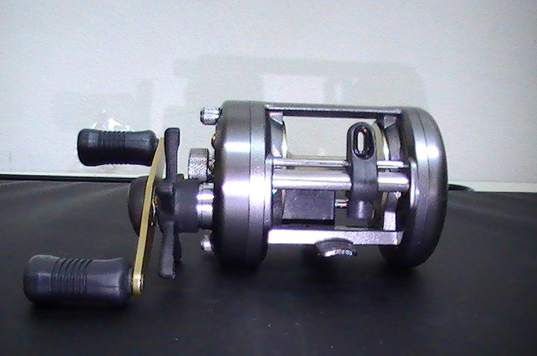 ขอความเห็นรอก Shimano Corvalus 400 