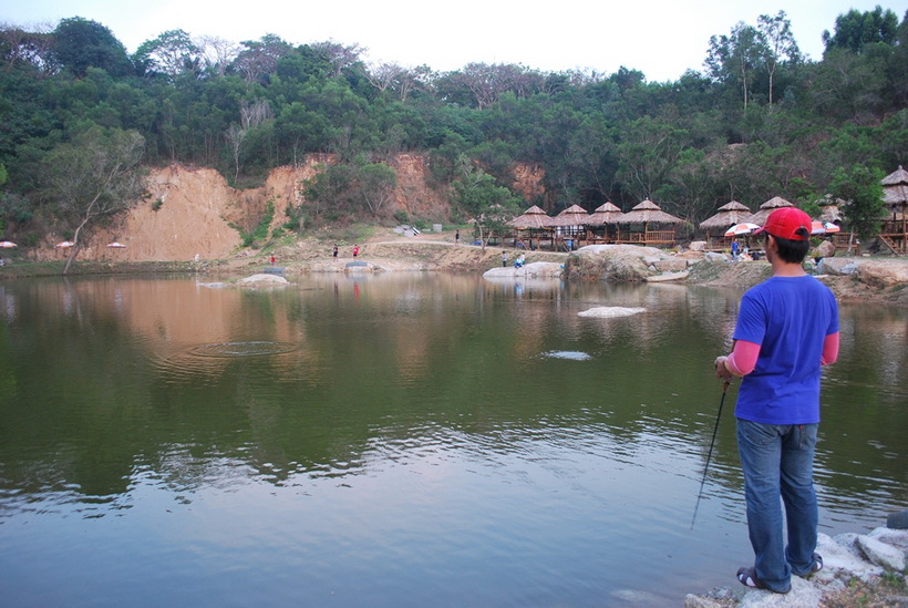 บ่อตกปลากระพง Pattaya R/C Fishing Park