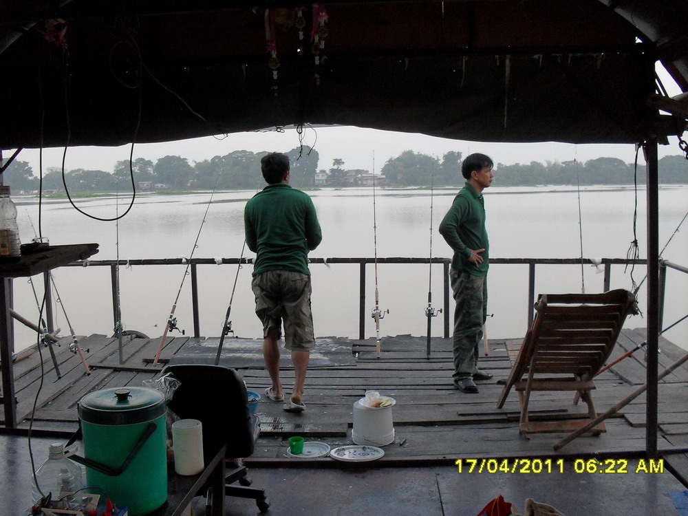 2 กระชังที่เเพพ่อมดบางไทร
