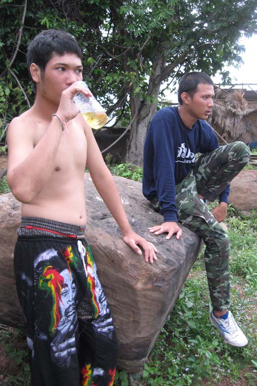 แก๊งตกปลา...กบินทร์ ตลุย..เขื่อนพระปรง