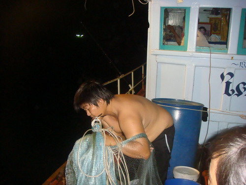ไต๋โยจัดหนักที่ทะเลสัตหีบ