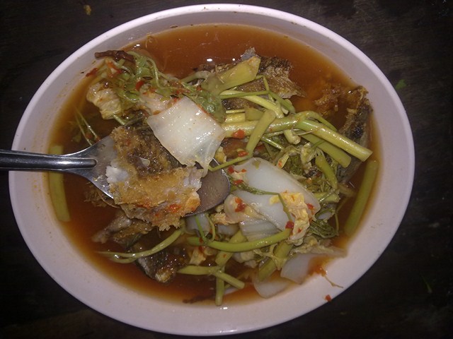 ก่อนจะกลับไปปฏิบัติหน้าที่ หมายใกล้บ้าน ลาดหญ้า