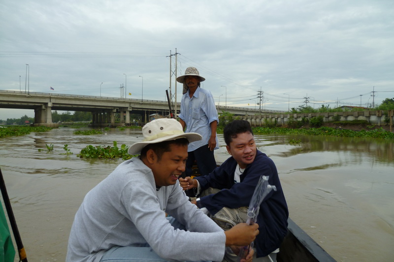 บางปะกง ในวันน้ำแรง.....