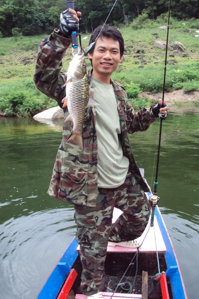 ก่อนวันเลือกตั้ง....กับชุดตกปลาชุดใหม่