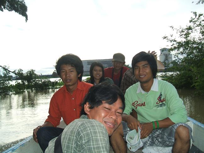 วันพักผ่อน ที่เรือนแพ fishing