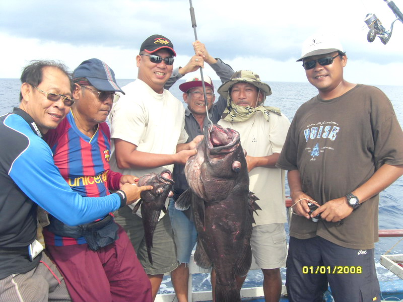  14 ทริพที่ สิมิลัน เรือไต๋เอก
