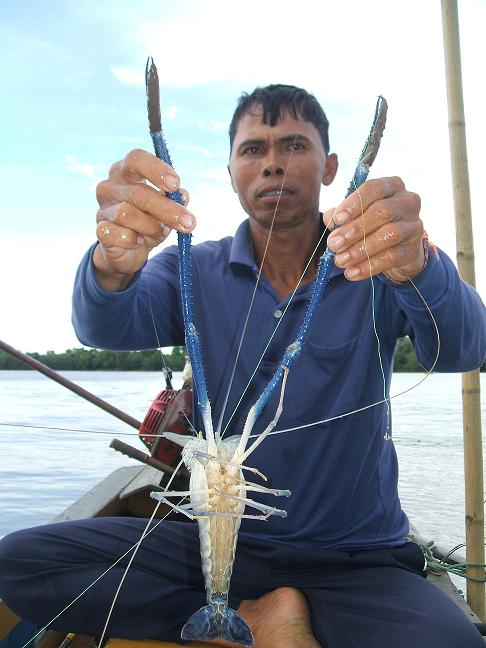 ไปนั่งเรือตากแดดที่บางปะกง.....