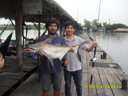 ิBELL ABU ROCK  ไปตกปลา ..บึงสำราญ พบ  กับ พี่โปรก