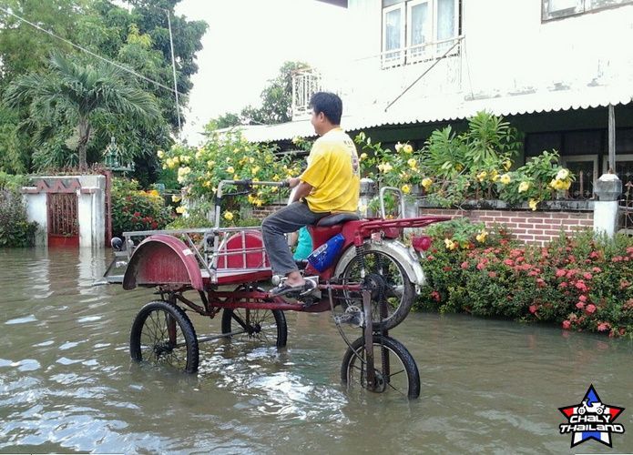 ทำรถยกสูงหนีน้ำท่วมกันหรือยังครับ