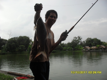 BELL YUTTYA...ตกปลาบ่อ กทม..กับ m