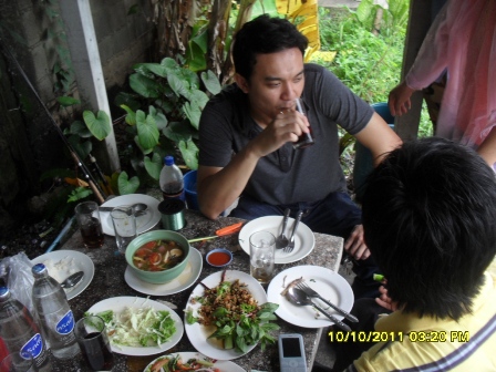 BELL YUTTYA...ตกปลาบ่อ กทม..กับ m