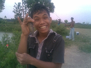 วันว่างพาพ่อกับหลานไปตกปลา @ นครปฐม