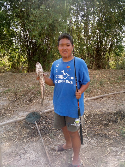 ช่อนตัวแรกของสองพี่น้อง