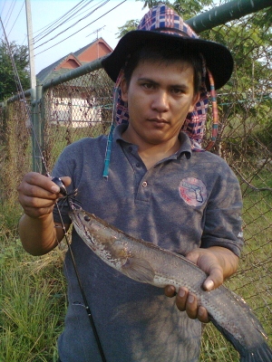 ช่อนใหญ่ กับเวลาว่างหลังเลิกงาน ข้างคลองเบียร์ช้าง
