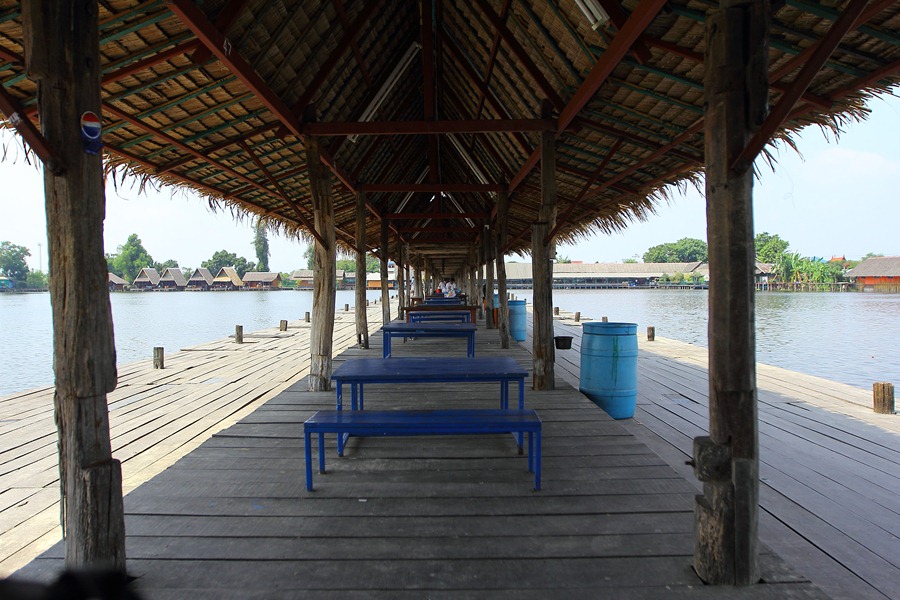 ลองกล้อง ที่บานสำรึง