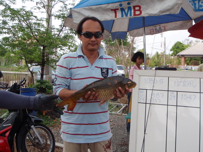 สนุกกันวันอาท้ตย์  บึงบึกครับ