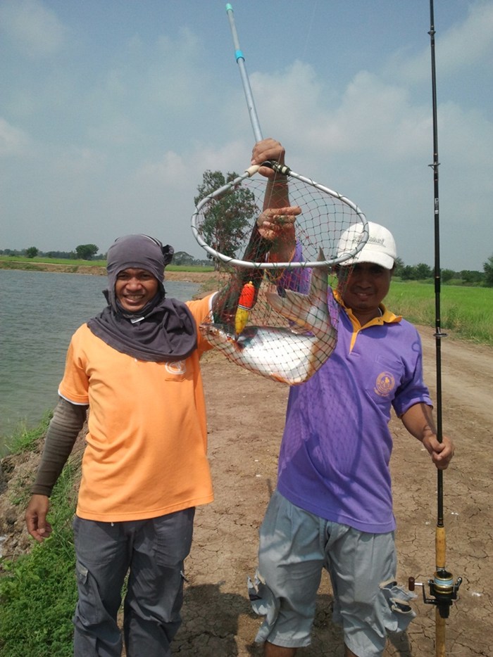 Small Gub Fishing Team วันหยุด