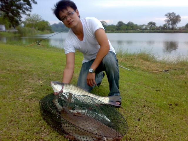 ลุงเอก นครปฐม ฝนแรกแห่งปี 2012 