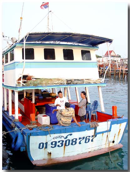 ตกปลาแนวท่อแก๊ส กับใต๋แก่ เรือสมศักดิ์สมุทร