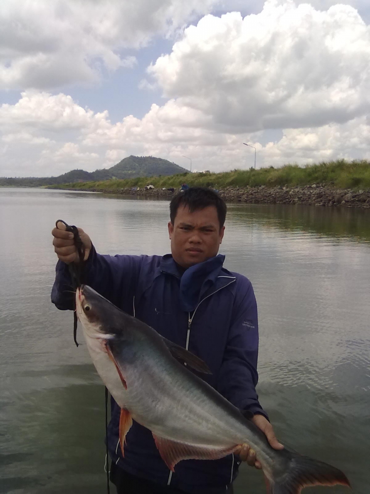  Big fish ทีม พิชิตBigหวาย5.5 vs11 kg.