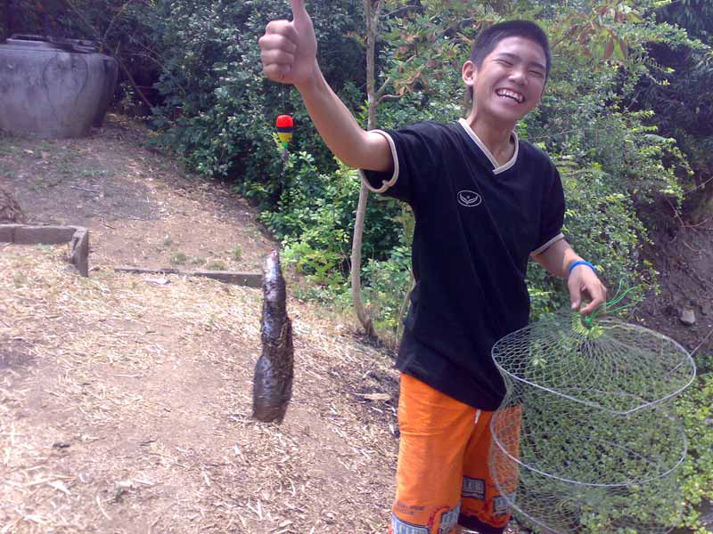 ตกปลาแบบ"เพื่อนๆ"บ่อบ้านเพื่อน(ฝากตัวอีกรอบ)