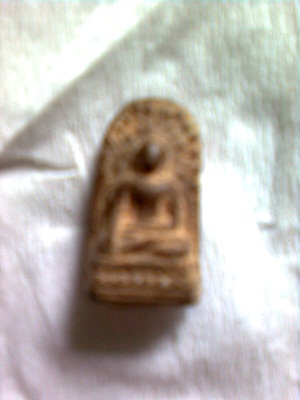 ถามเรื่องพระเครื่องครับ