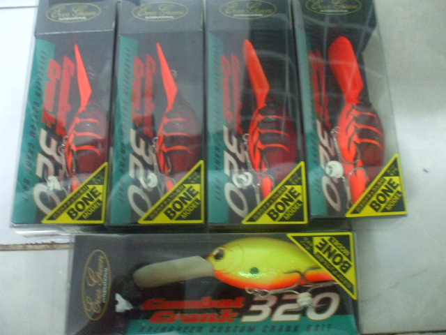 EVERGREEN COMBAT CRANK 320 กุ้งแดง