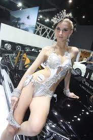 ดูกันเเก้เคลียดนะครับ  ยางกรีดไม่ได้ฟน มันตก