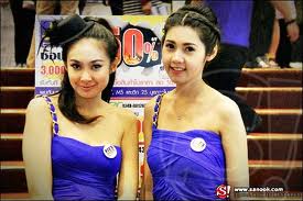 ดูกันเเก้เคลียดนะครับ  ยางกรีดไม่ได้ฟน มันตก