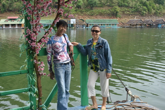 พักผ่อนวันสบาย ๆ 