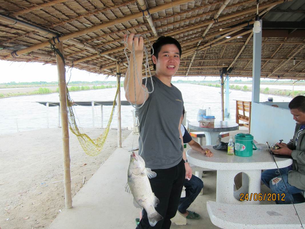 บ่อน้องพลอย