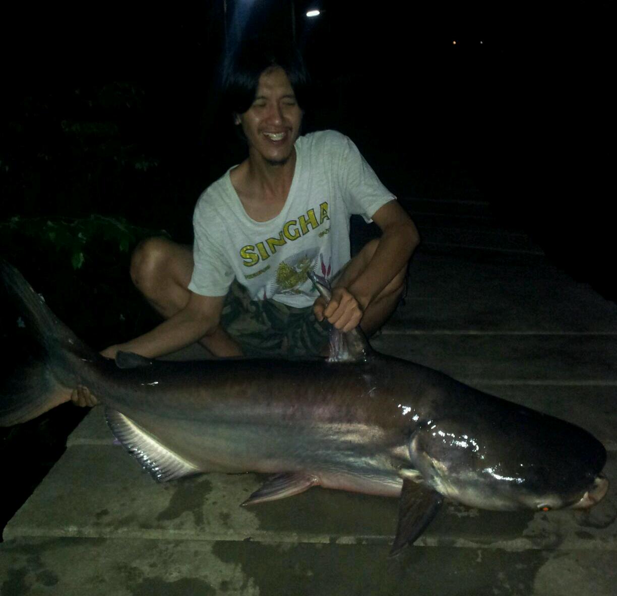 รวมๆ ณ เงาน้ำ