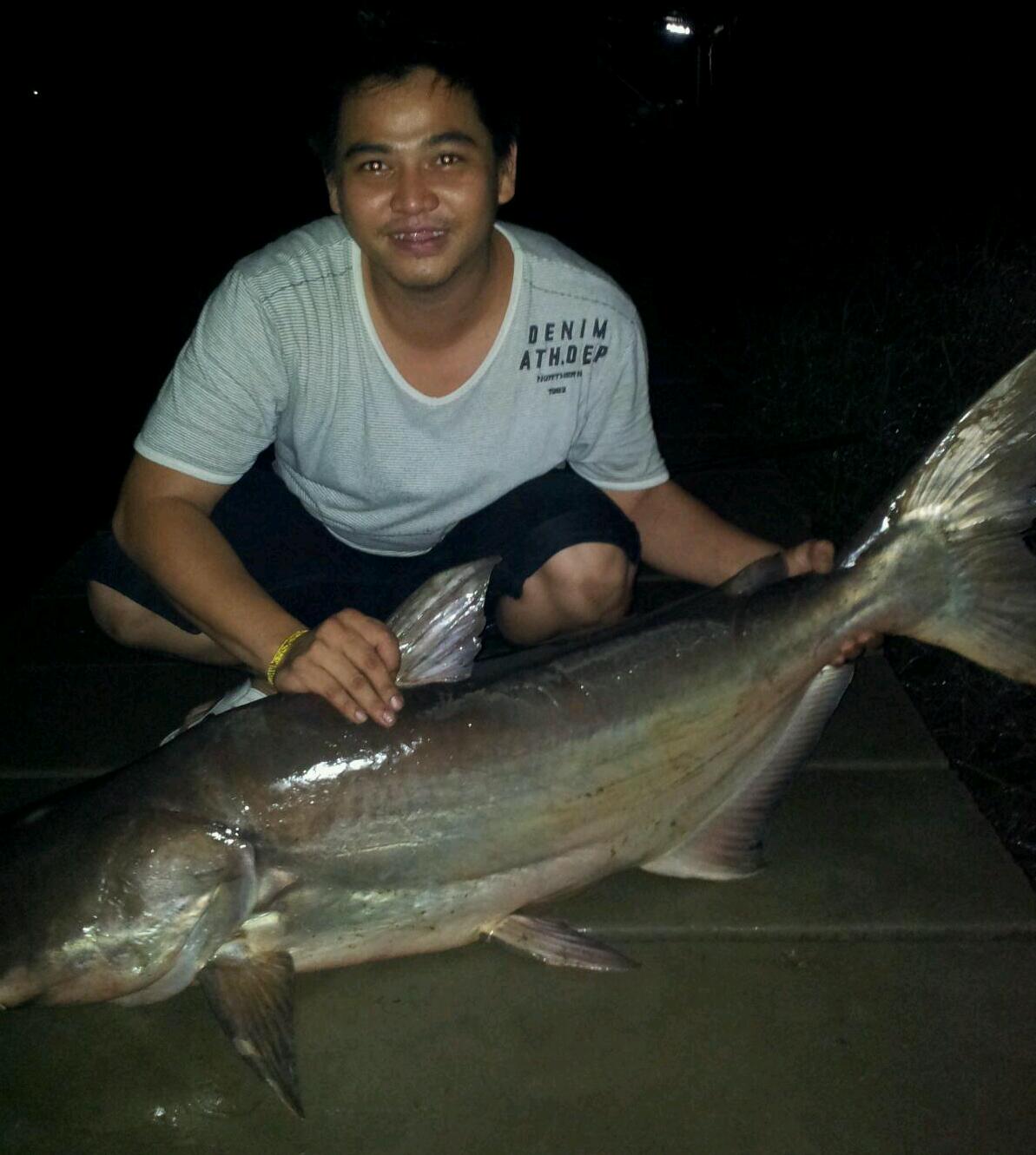 รวมๆ ณ เงาน้ำ