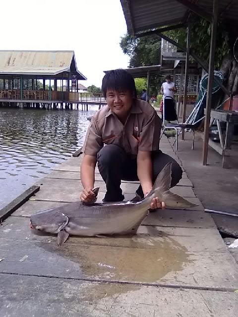 บ่อเงาน้ำ