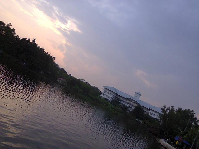 บึกน้อย บ่อแสงทอง ครับ