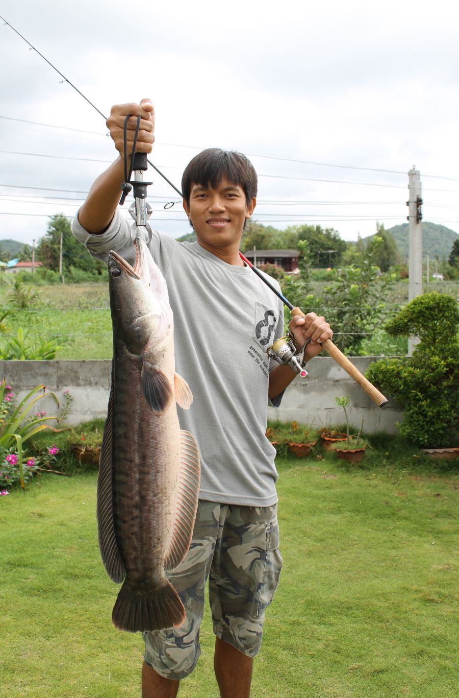 เขื่อนปราณวันพายุเข้า
