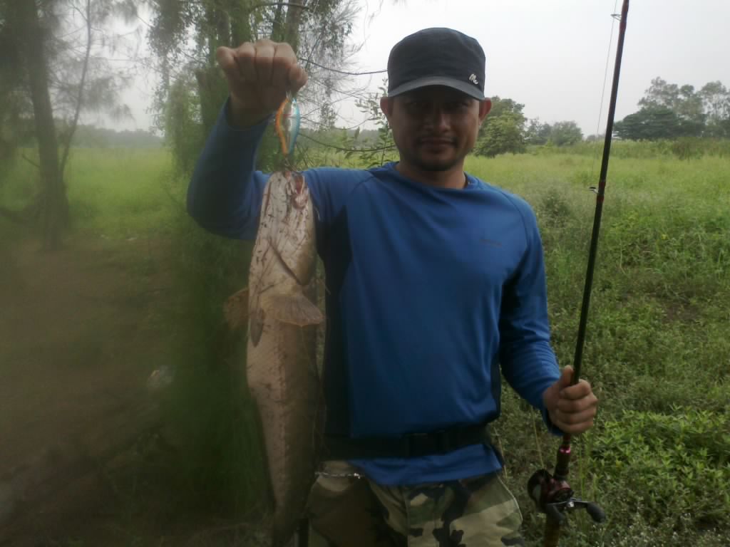 จิบเล็กๆกับทีมงานM. fishing