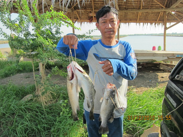 บ่อน้องพลอย1