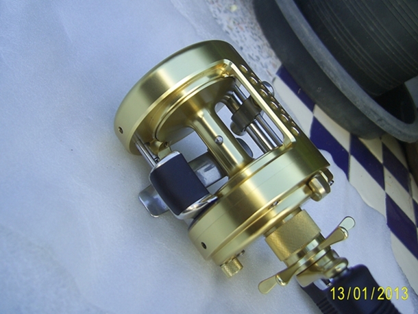 รอกCT400S และCQ400 ต่างกันอย่างไรบ้างคับ
