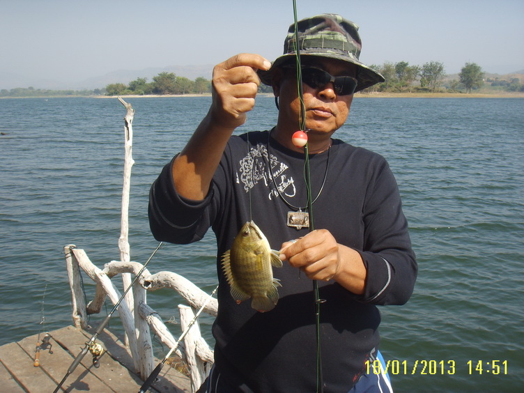 บ้านหาดแตง