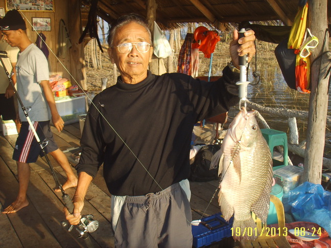 บ้านหาดแตง