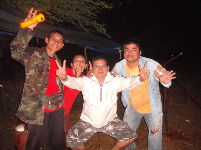 ฉลองตรุษจีนที่สามโคกของทีมซาตาน