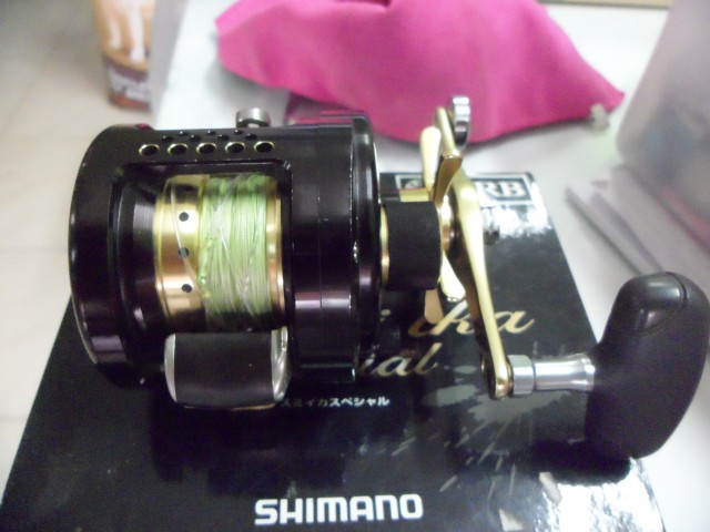 SHIMANO CALCUTTA CONQUEST SUMI-IKA