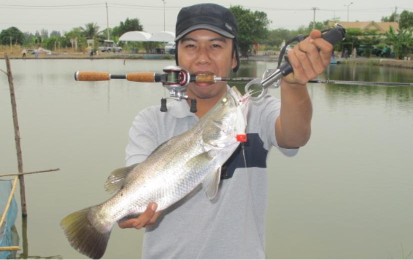 ทีมตกปลา P.P.SHOP FISHING CLUB ไปเที่ยวบ่อร่วมฤดี  วันที่  24  มี.ค.  56