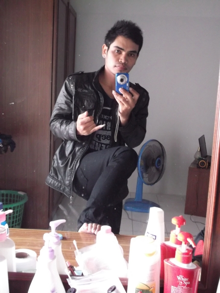 "ขอแนะนำตัว น้องใหม่"Been Powerblack