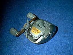 รอกหยดน้ำ Shimano Bantam Crestfire 200B ขอคำวิจารณ์ครับ