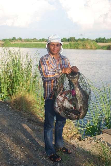 บ่อหนุ่มบางวัว(บ่อปลารวม)วันที่ 04,05-05-56