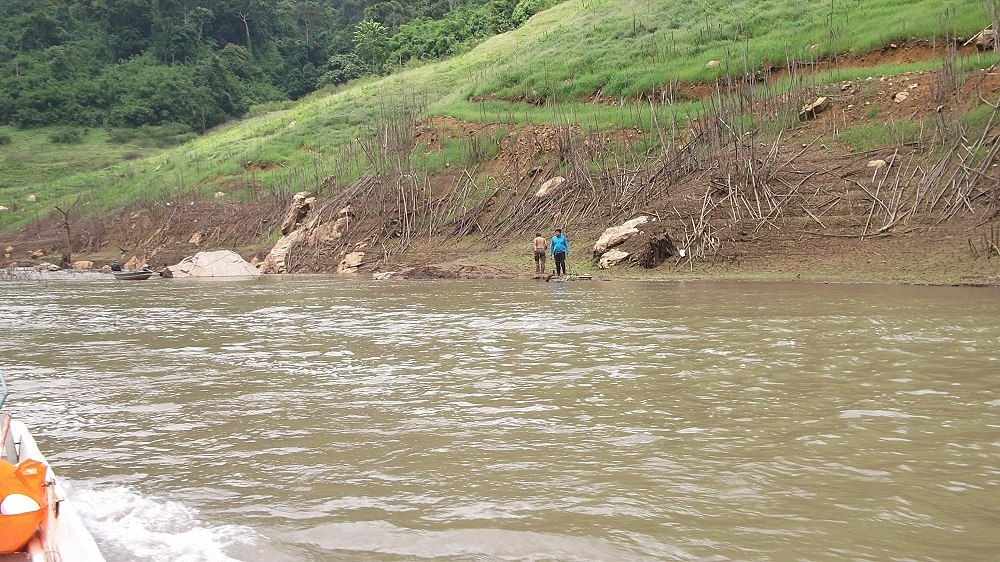 ตลาดน้ำขุนด่าน
