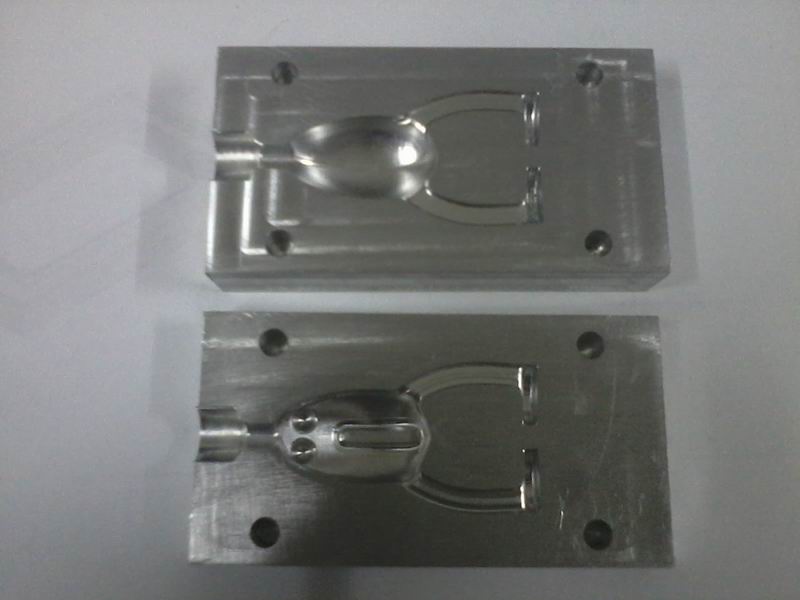 ผมลองทำดูครับ  Mini trode เขียนแบบเองทำแม่พิมพ์CNCเองเลยครับติชมด้วยครับ