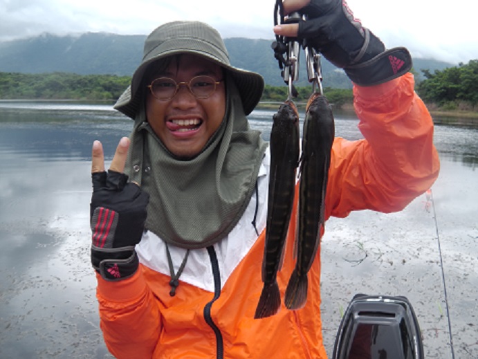 เรือยางกับชะโดมันของคู่กัน
